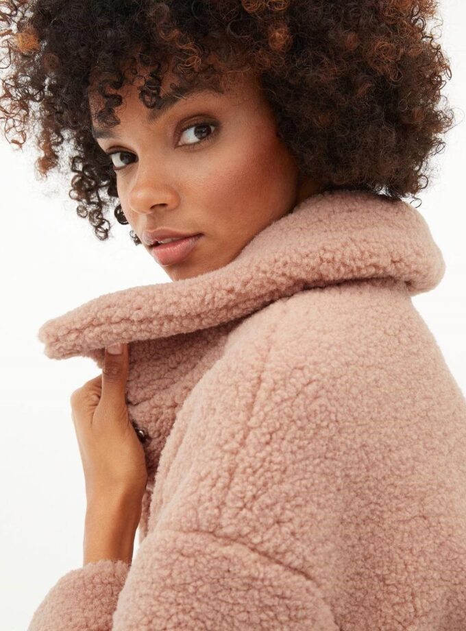 Плюшевое пальто Juvia